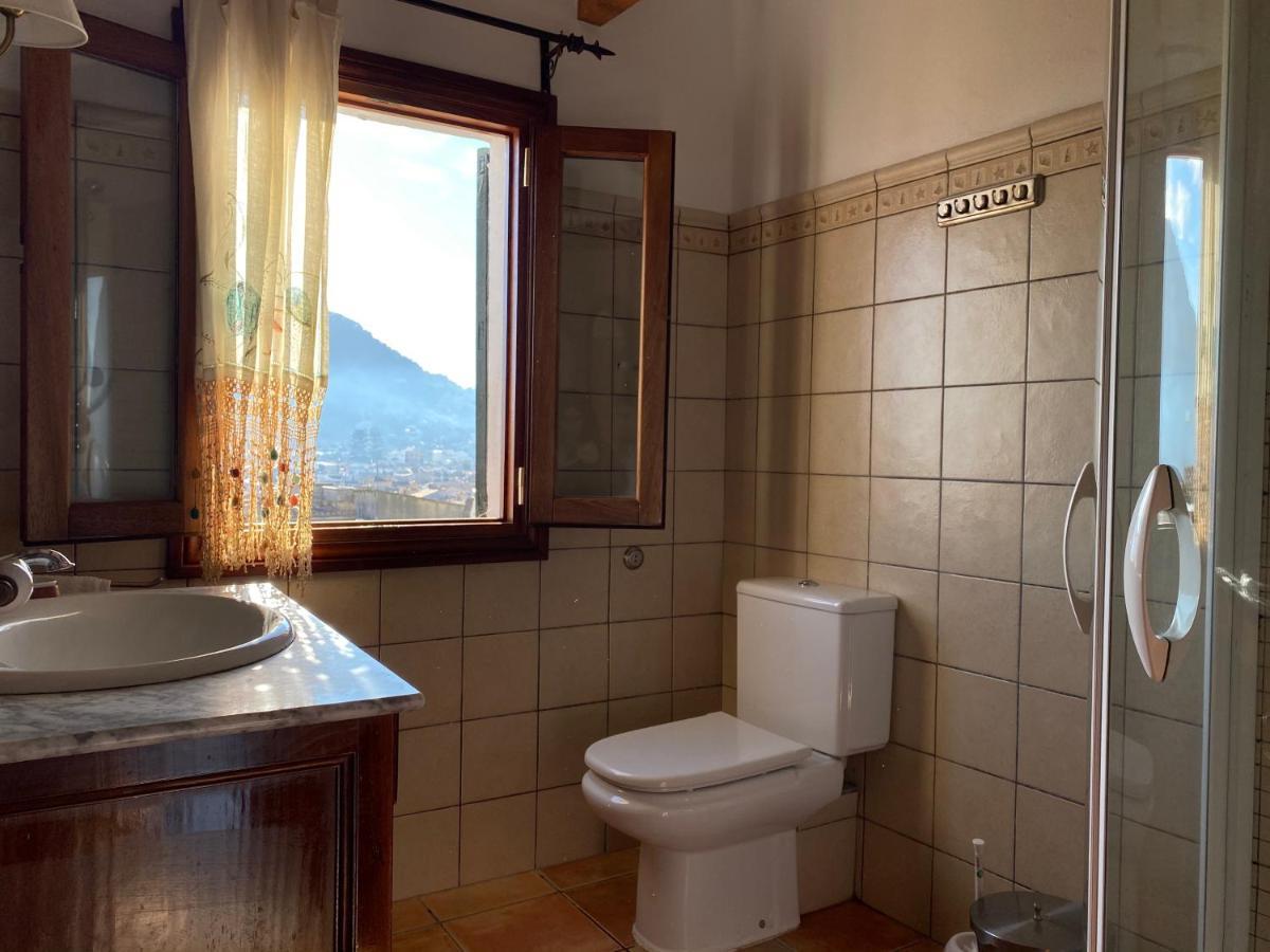 Casa en el centro de Pollensa, a 10 metros de la escalinata del calvario, para 6 personas, con wifi y A.C Exterior foto