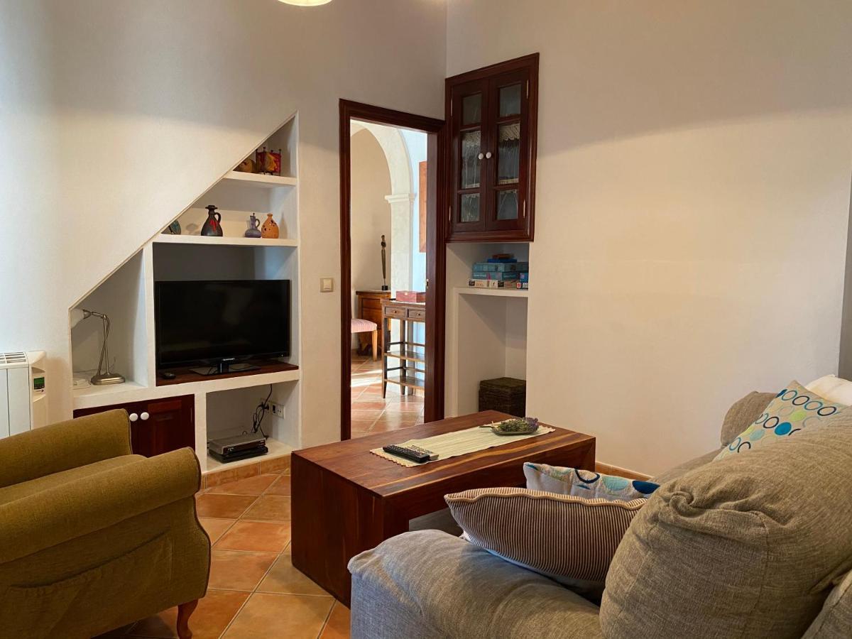 Casa en el centro de Pollensa, a 10 metros de la escalinata del calvario, para 6 personas, con wifi y A.C Exterior foto